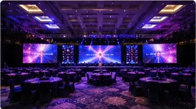 LED Video Walls vs. Projection Screens: Which is Better for Your Event?